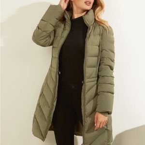 Guess Puffer coat